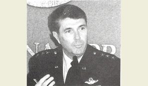 ポール・ヘスター 在日米軍司令官